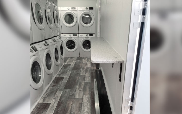 24-Foot 8-Station Laundry Trailer